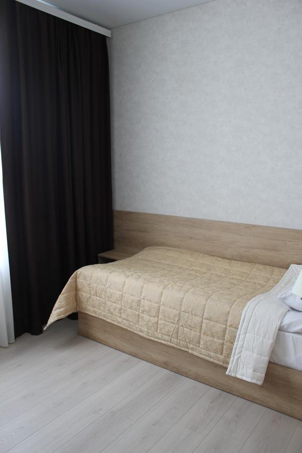 Caral Hotel Comrat Екстериор снимка